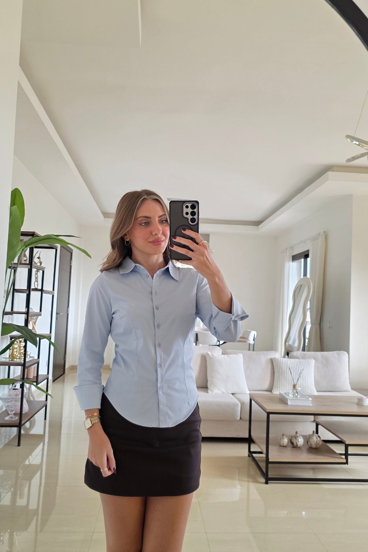 Petra Fitted Shirt – Light Blue