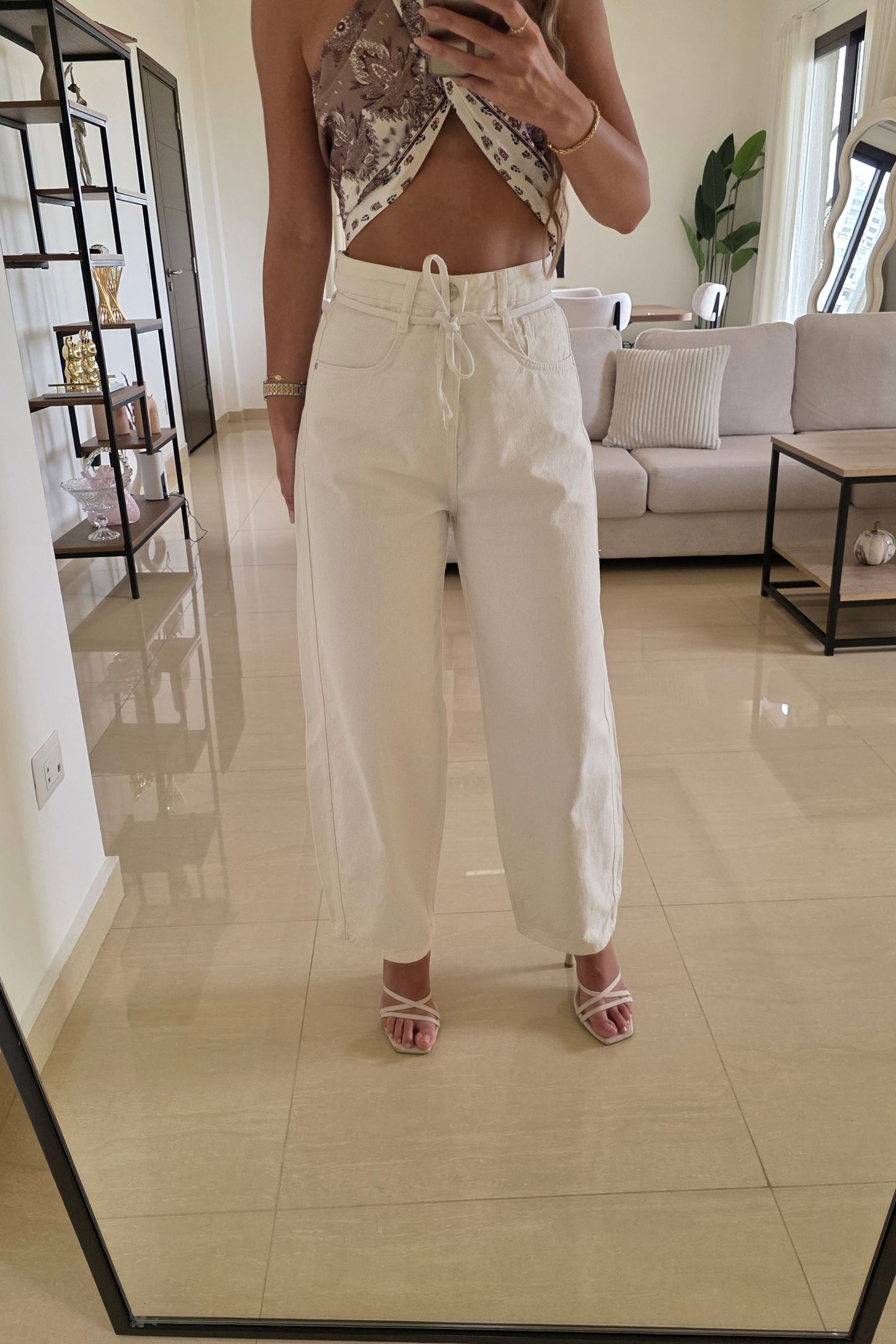 Mila Barrel-Cut Jeans