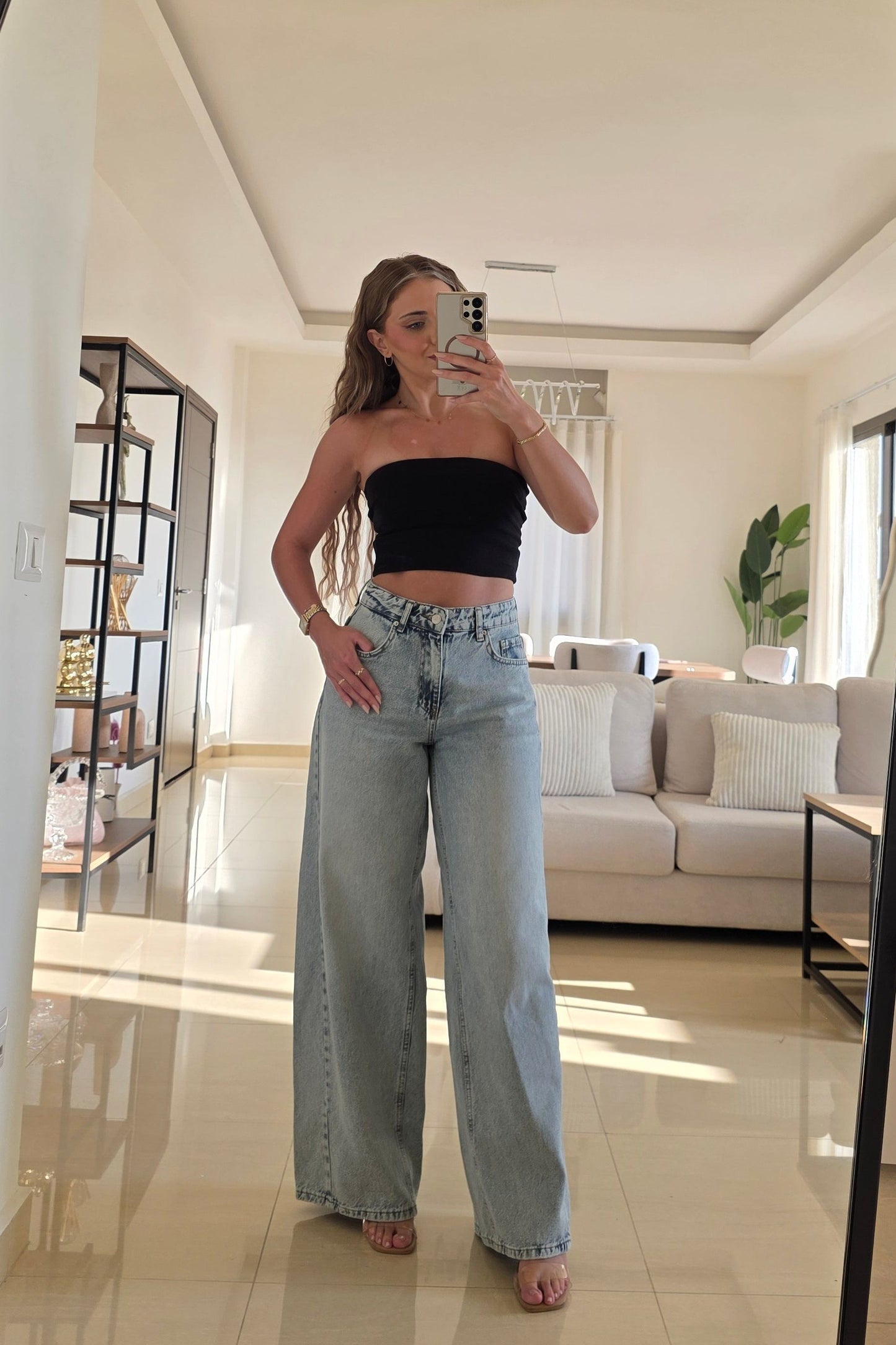 Romy Wide-Leg Jeans
