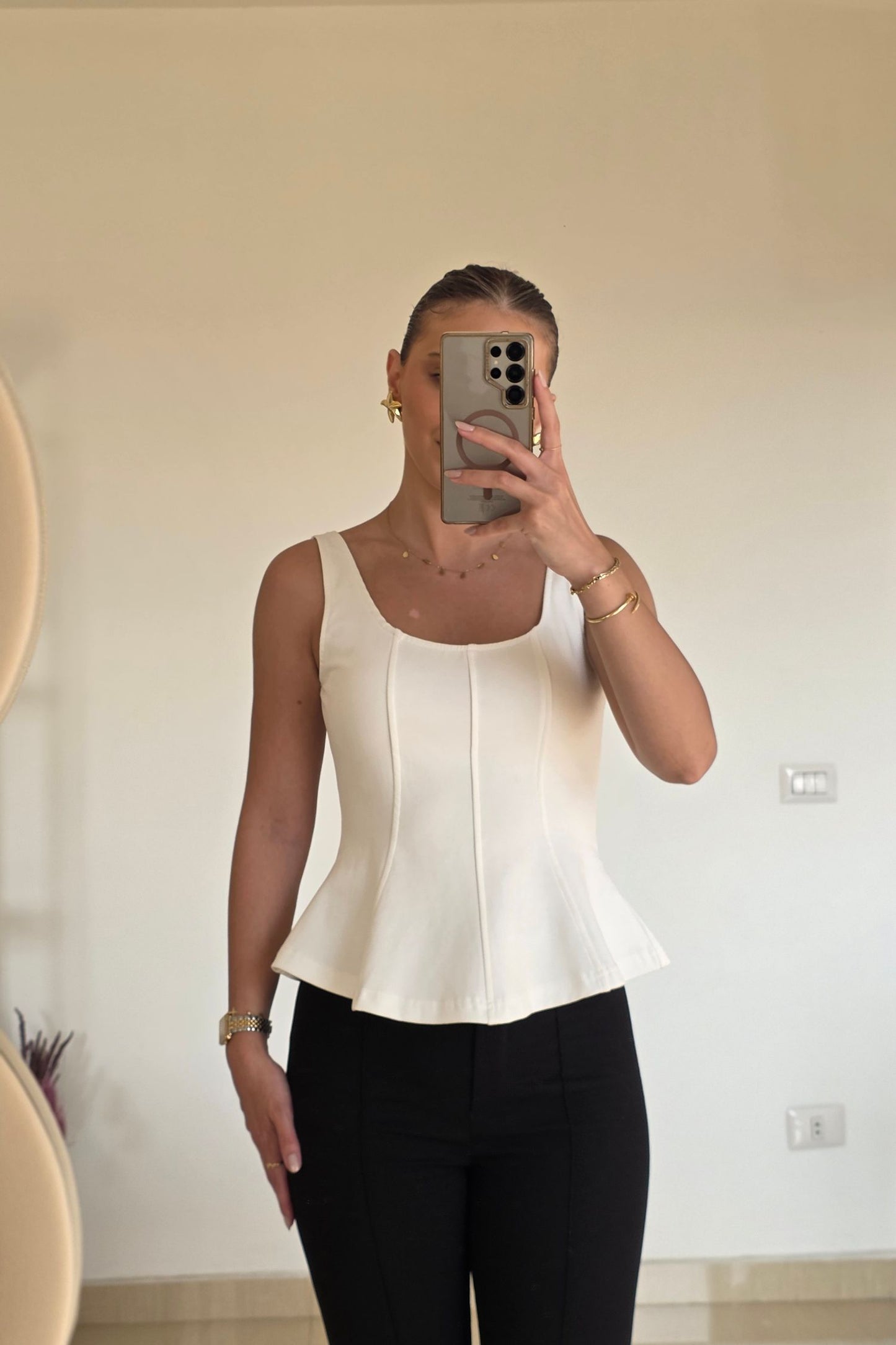 Liv Fitted Top – White