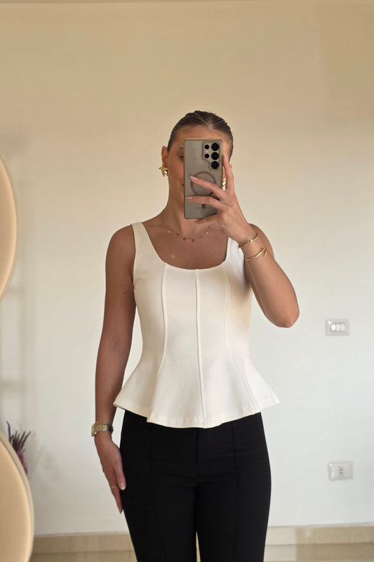 Liv Fitted Top – White