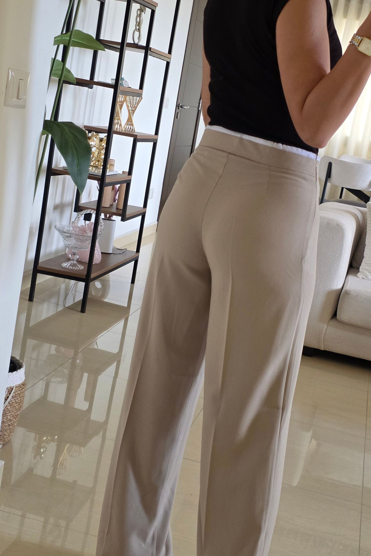 Daisy Pleated Wide-Leg Pants