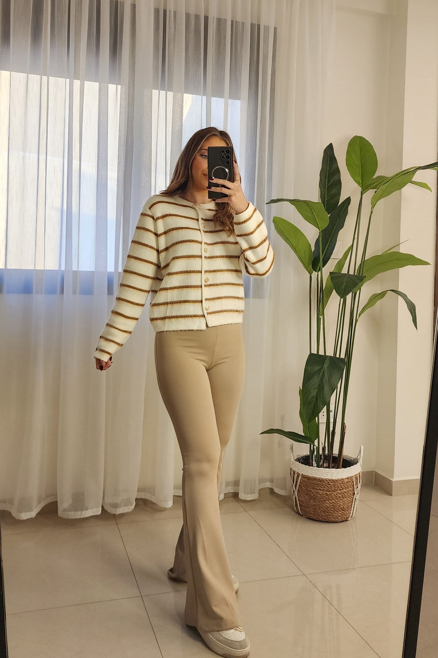 Flared Beige Leggings