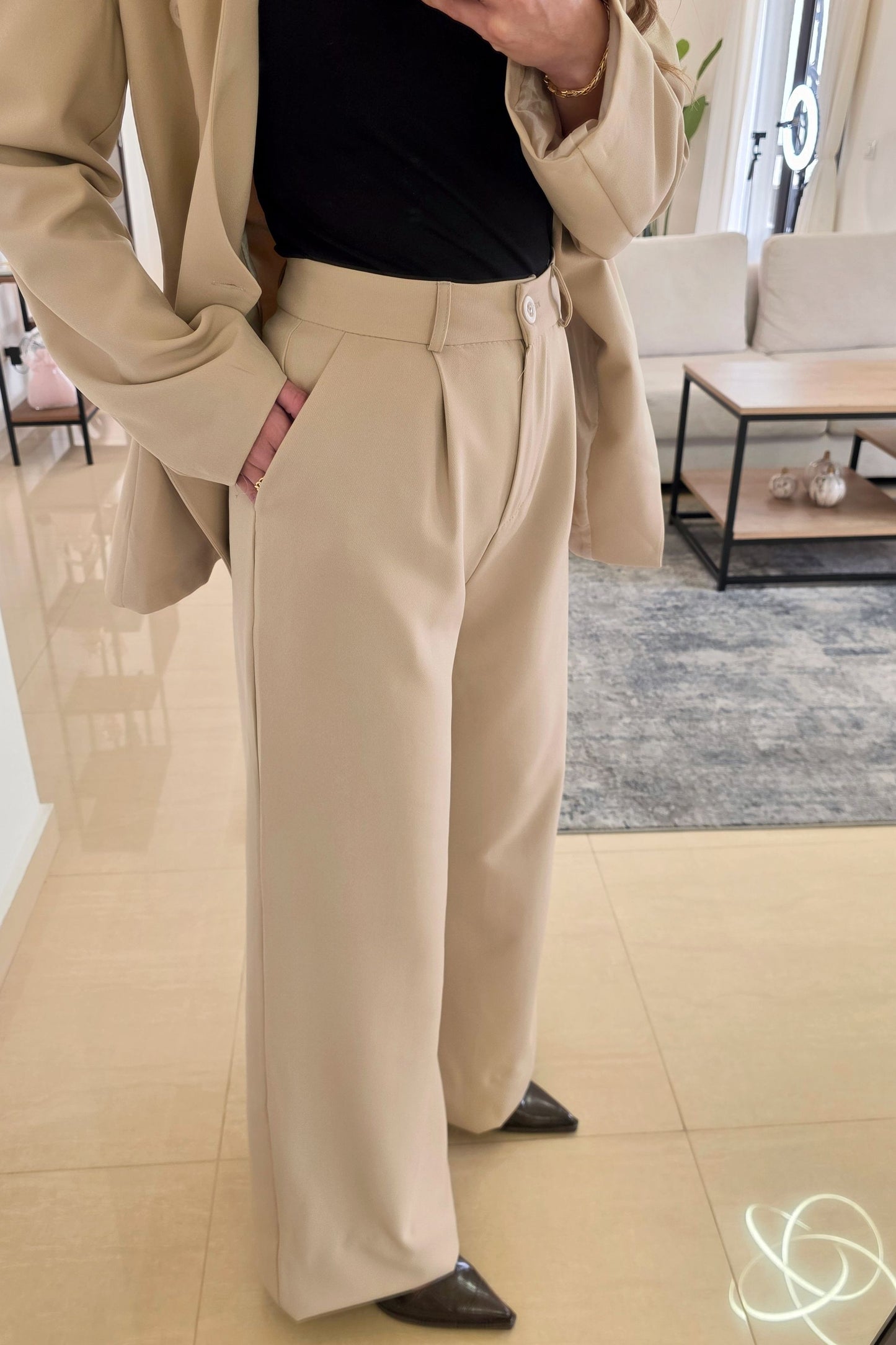 Amari Tailored Suit – Beige