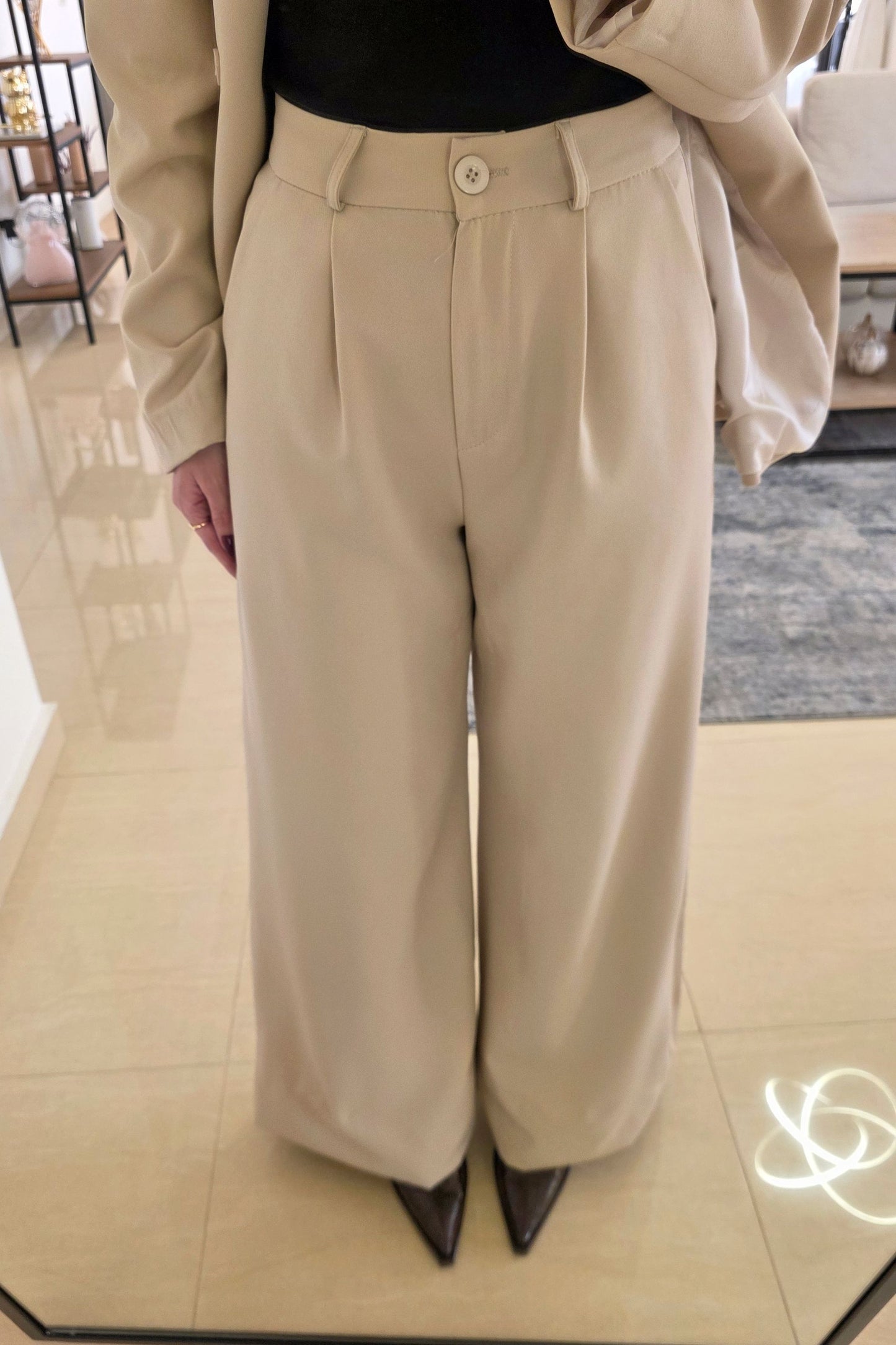 Amari Tailored Suit – Beige